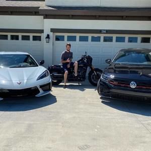 Meet your Posher, Nico